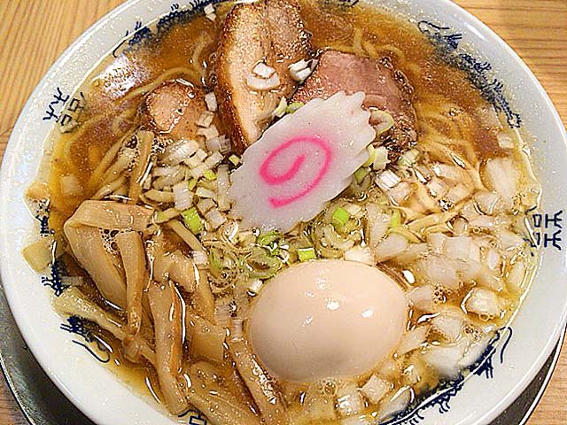東京・十条の人気ラーメン店「流。(ル)」の煮干そば 東京・十条の人気ラーメン店「流。(ル)」の煮干そば