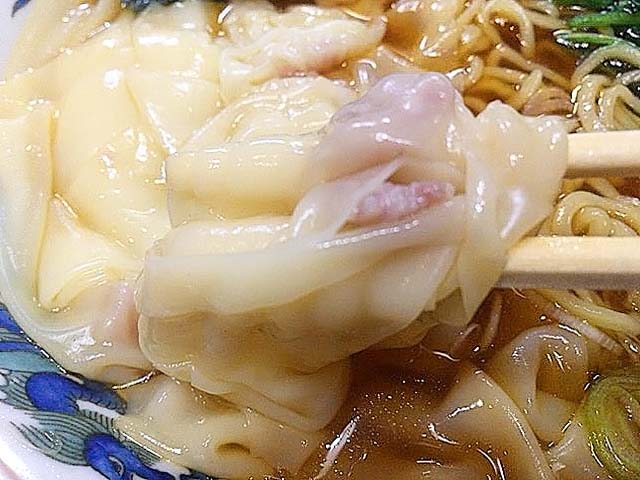 浅草の老舗甘味処「山口家本店」のワンタン麺