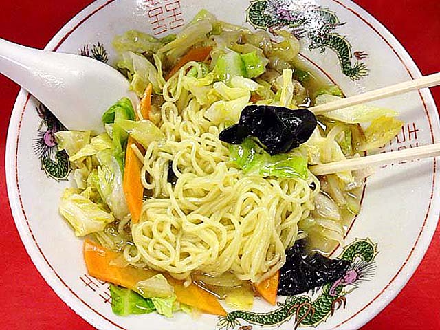 銀座の老舗「中華三原」のタンメン