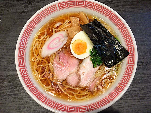 &ldquo;普通ラーメンの最高峰&rdquo;！御茶ノ水（湯島）「大至」の醤油ラーメン