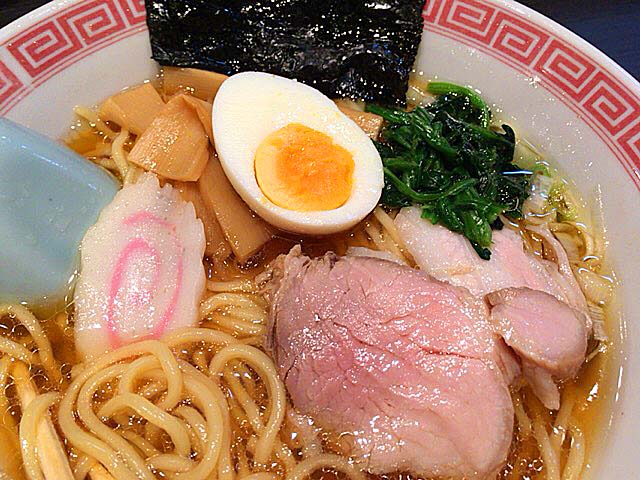 フレンチの調理法（コンフィ）で作られた豚チャーシュー＠御茶ノ水（湯島）「ラーメン大至」