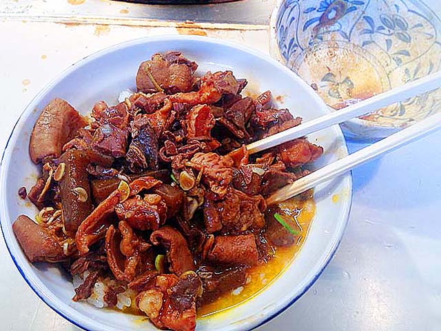 しまいにゃぶっかけ飯にしてハフハフーン＠築地「きつねや」