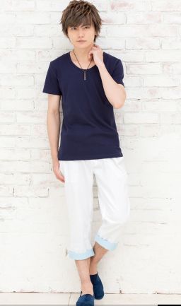 金髪に似合う男の服装特集 全身コーデを紹介します
