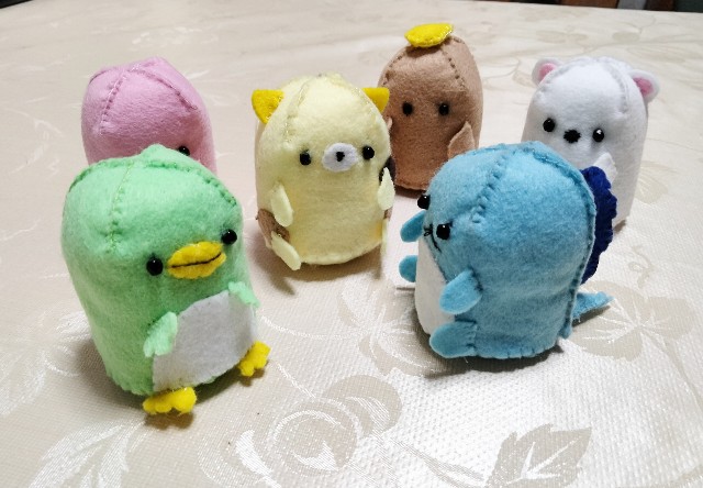 すみっコたち