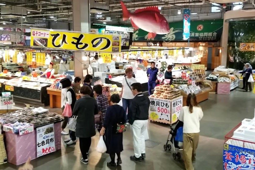 白浜のとれとれ市場