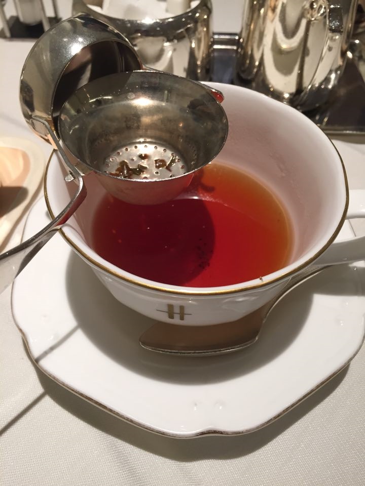 日本橋三越本店 ハロッズティールーム スコーン ティセットはお勧めです Altamar