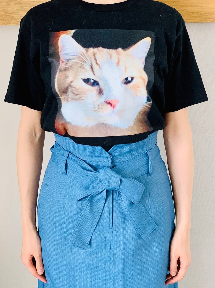 愛猫のTシャツの試着感2