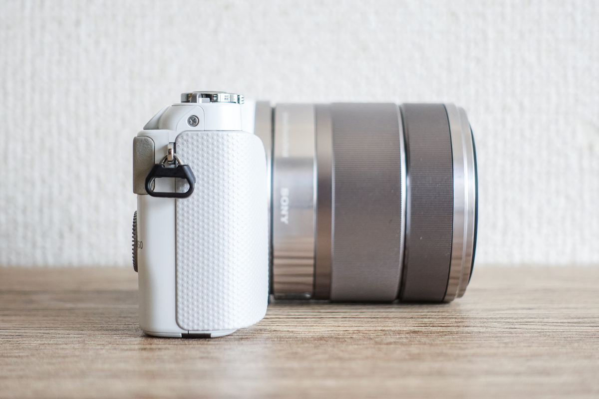 SONY - 自撮りで新しい自分発見☆人気のホワイトカラー♪SONY NEX-3N 自撮りで新しい自分発見☆人気のホワイトカラー♪SONY NEX-3N