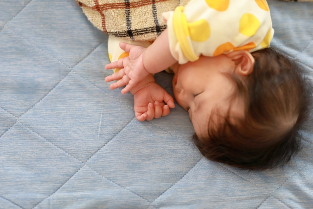 1歳の子供の寝相が悪いのは何故 注意したい3つの事とは 気になるラウンジvol 1