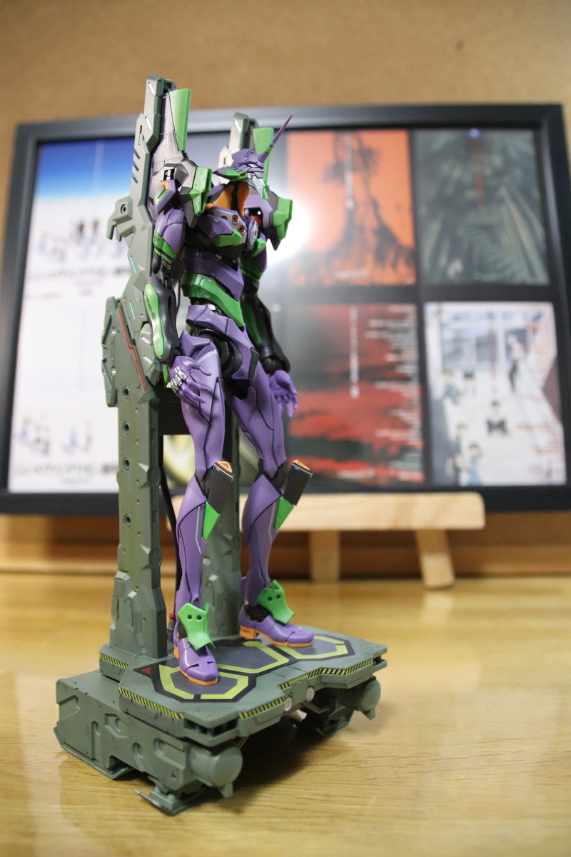 RG エヴァンゲリオン初号機DX 完成品 マッド塗装 ブラックライト発光 RG エヴァンゲリオン初号機DX 完成品 マッド塗装 ブラックライト