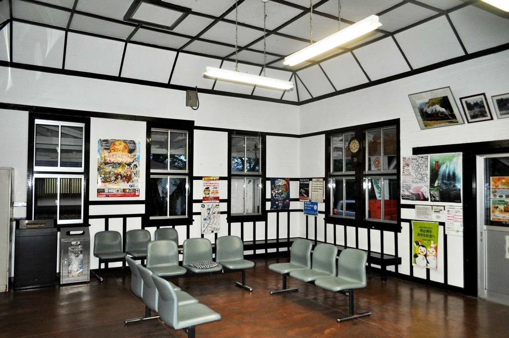 f:id:tkmov:20181215215718j:plain f:id:tkmov:20181215215718j:plain