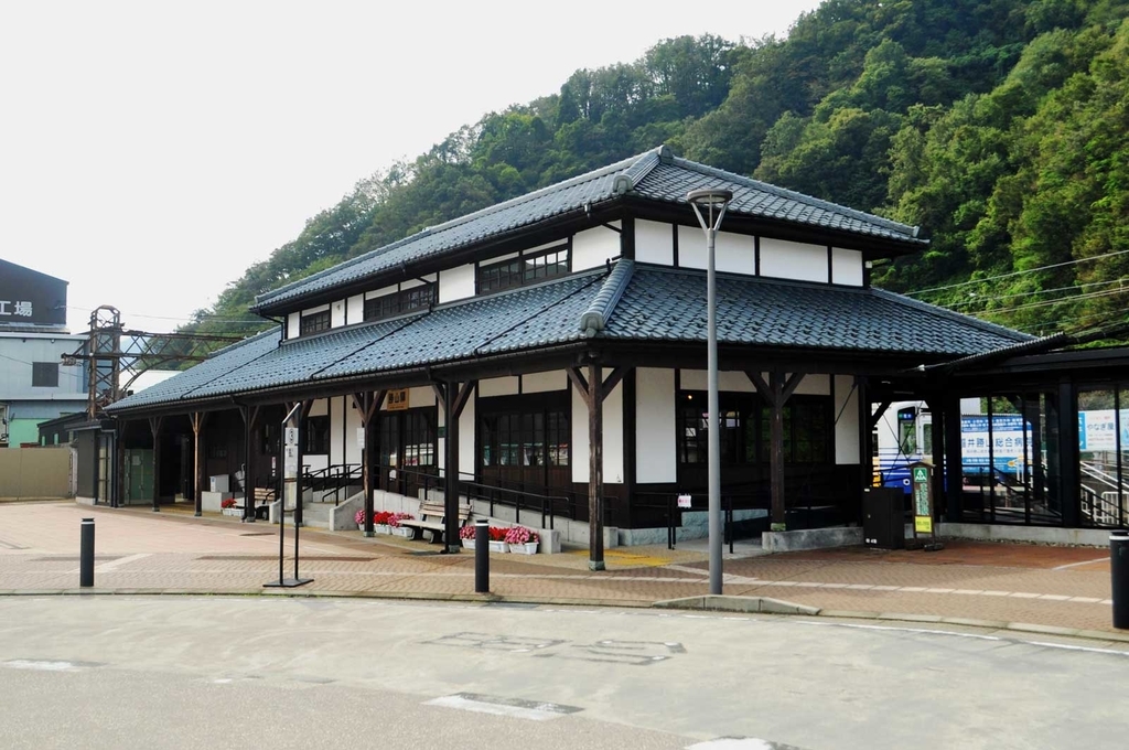 f:id:tkmov:20190105202825j:plain