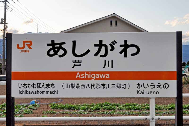 f:id:tkmov:20200104003737j:plain