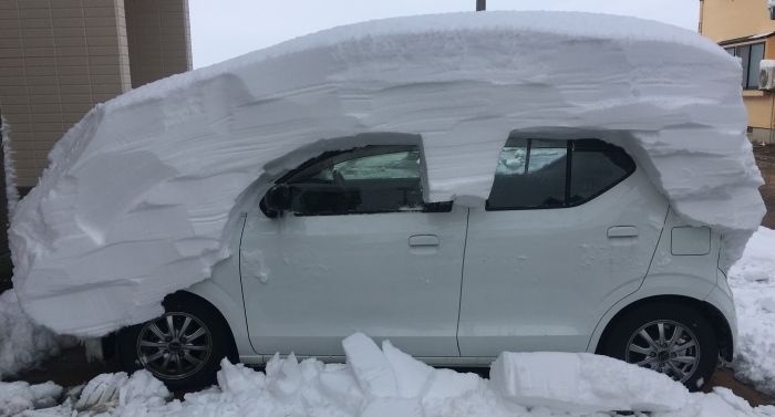 貧乏でも車所有 維持費は最小限だが雪国だと車がボロボロになる 貧楽生活