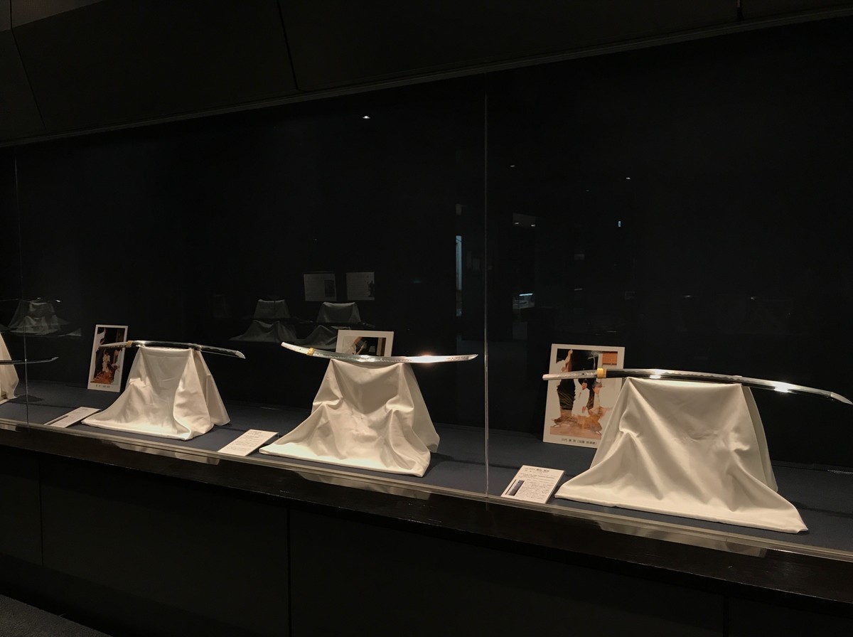 展示されている日本刀