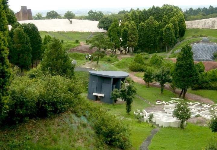 中心にあるのが「もののあわれ変容器」