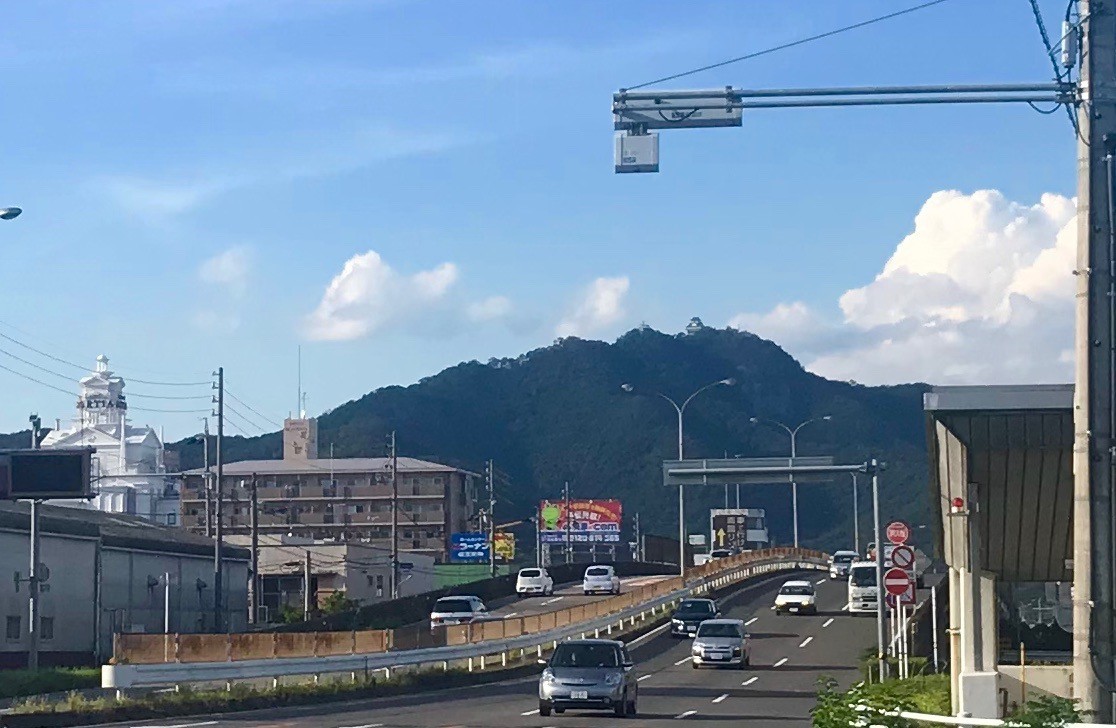 国道156号線から見る金華山