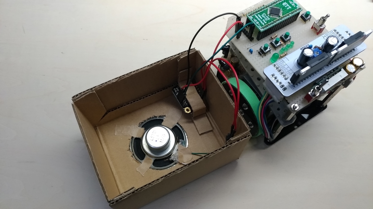 MP3ボイスモジュールをクラシックマウスに接続した様子