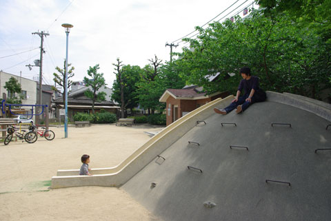 石のすべりだい