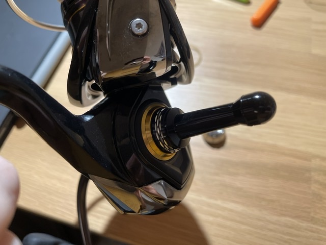 ダイワ　LT4000Ｓ-CXH ゴメクサスハンドルノブ　リールスタンド カスタム】21カルディアLT4000-CXHをゴメクサス製のパワーハンドルノブ
