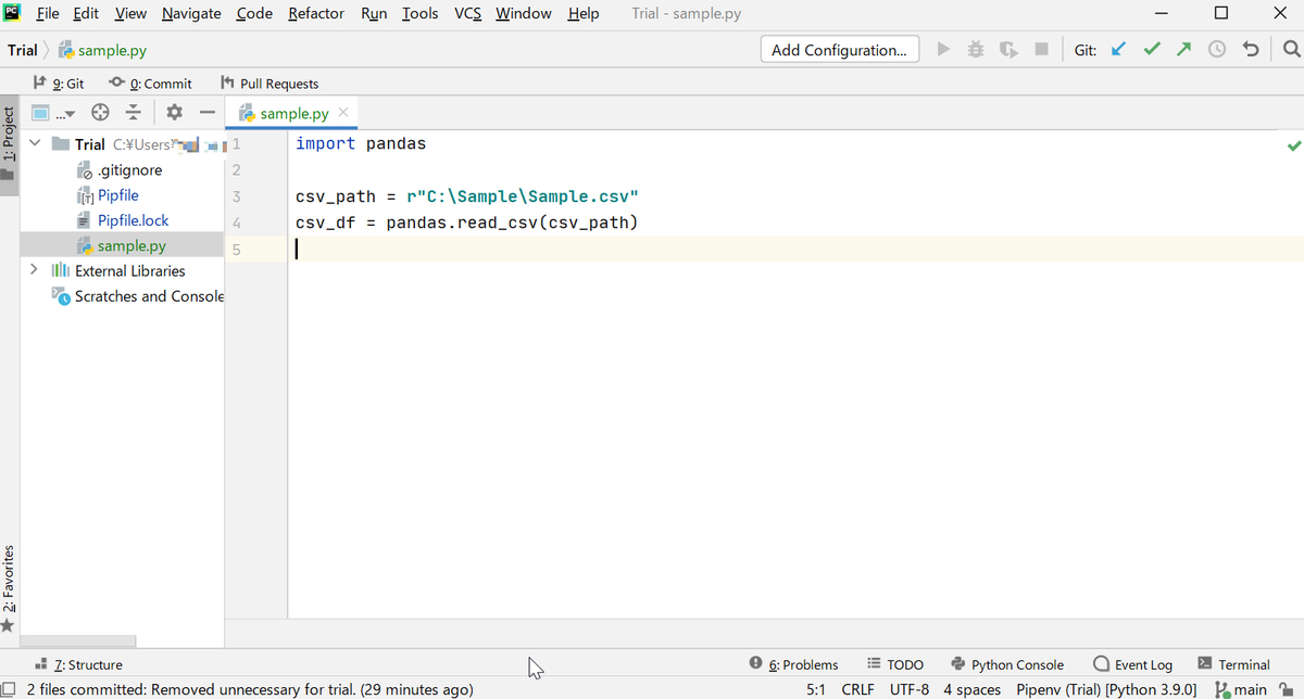 先ほどの"import pandas"の文字列から赤い波線が消えています。