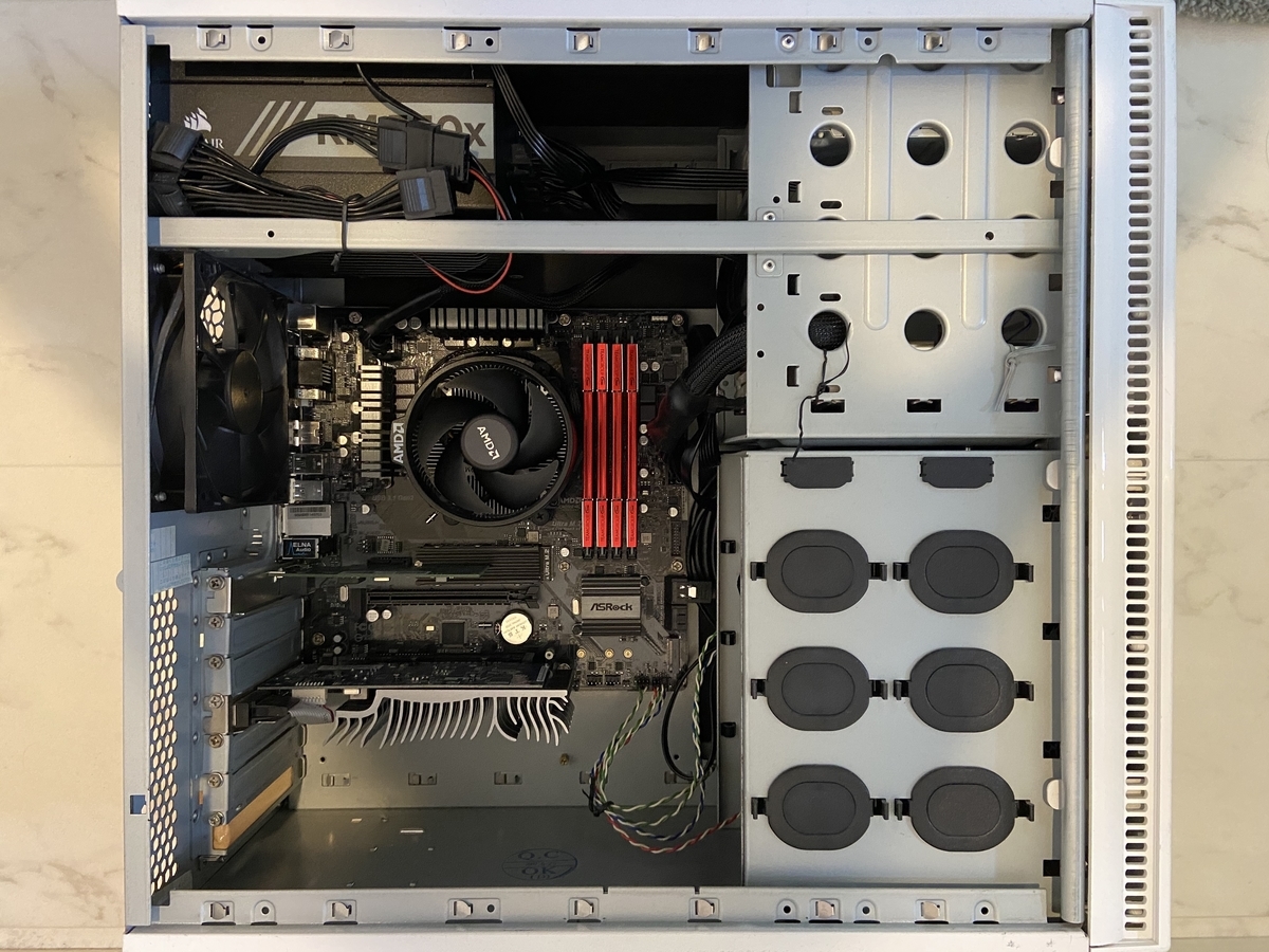 メインサーバー内部