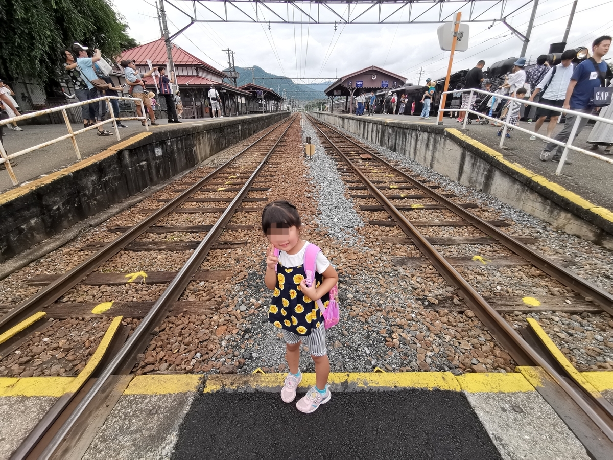 長瀞駅の渡り通路