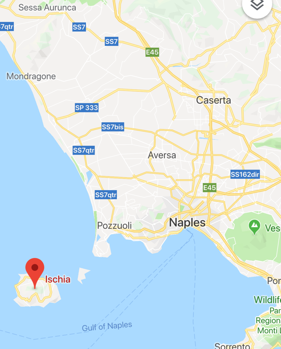 イタリアの離島であるイスキア島の位置