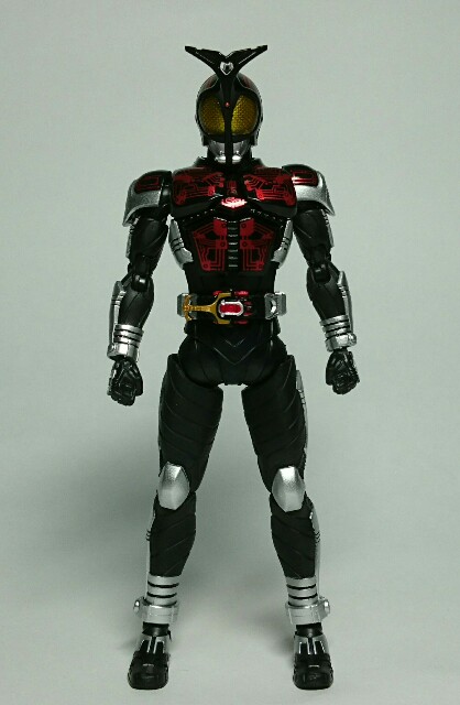 真骨彫　ダークカブト S.H.フィギュアーツ （真骨彫製法） 仮面ライダーダークカブト