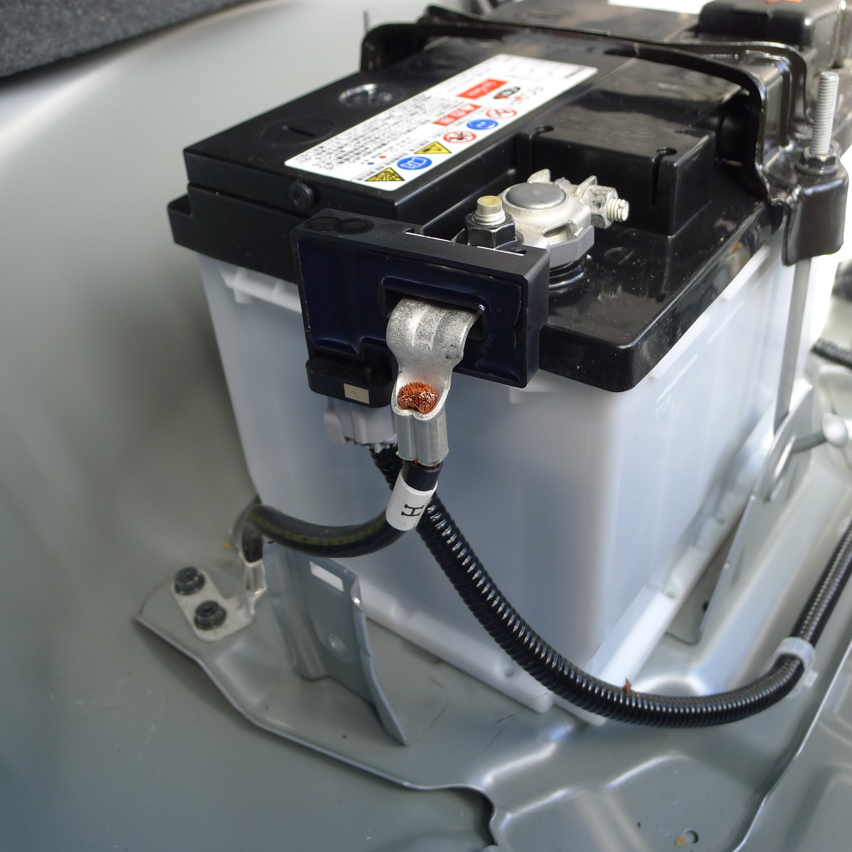 E Power 日産ノート 12v補機バッテリー交換の疑問 Togoplz S Infographics