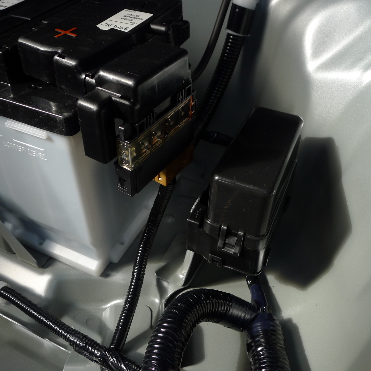 E Power 日産ノート 12v補機バッテリー交換の疑問 Togoplz S Infographics