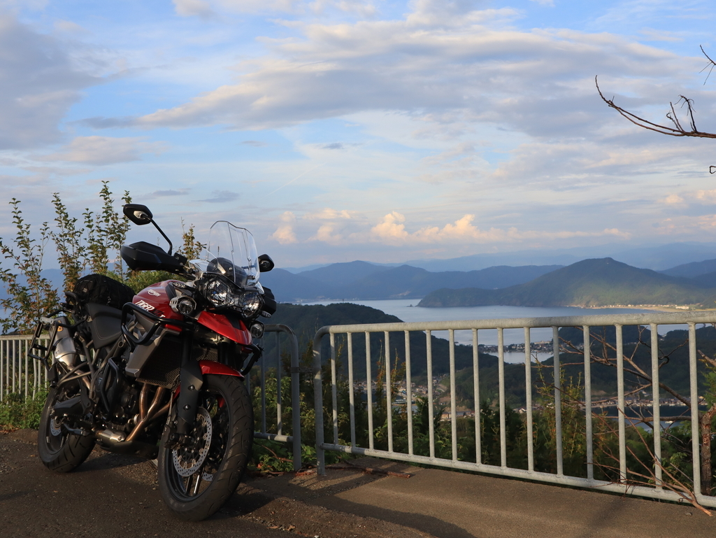 f:id:toiz_moto:20180904225634j:plain f:id:toiz_moto:20180904225634j:plain