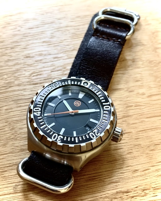 時計Movement In Motion Movement in Motion(ムーブメント・イン・モーション)の通販