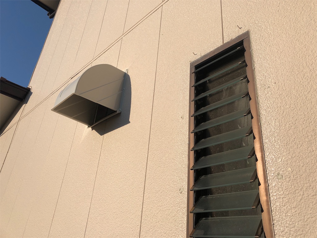 雨漏り対策 劣化した換気扇フードの交換ｄｉｙ 自給自足がしたいサラリーマンのblog