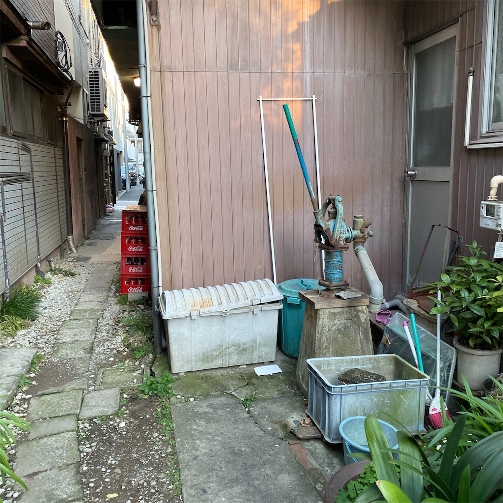 「品川の井戸」オリジナル・プリント 北品川の井戸 - 東京下町仮面