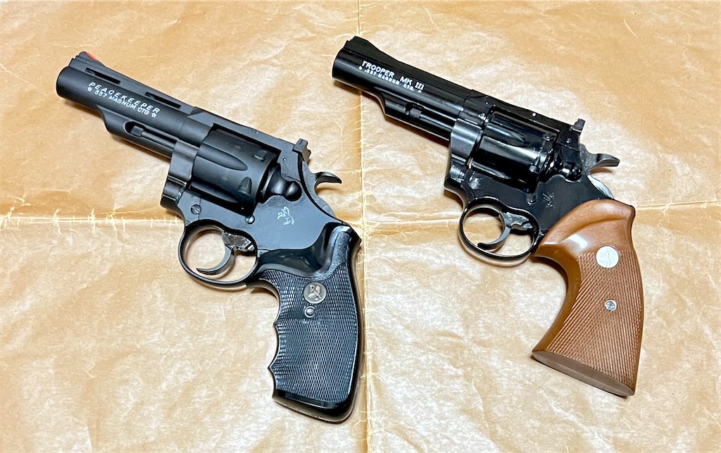 名無しの権兵衛専用 なんだか『裏刑事-URADEKA-』の支給拳銃みたいだ - 近江の御隠居