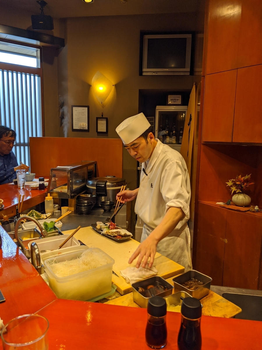 贅沢しちゃう日のランチに 老舗の名店が提供する海鮮丼を手頃な値段でいただく 恵比寿 魚竹 海鮮丼 特上 1400円 東京ランチストリート