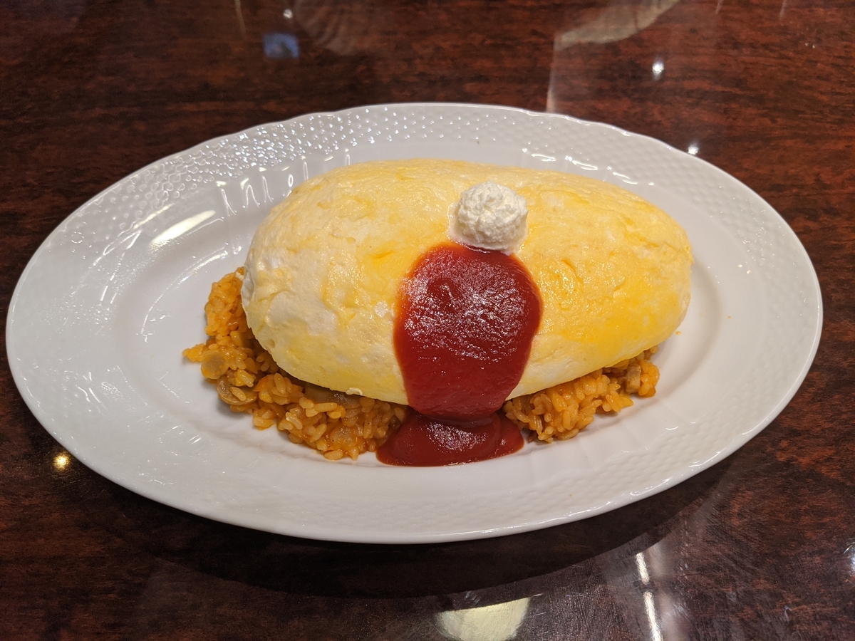 ふわふわゆれる卵の魅惑 完全に正解のオムライスが食べれる渋谷フクラス6fのあそこ 渋谷 サロン ウフ エ モア スフレ卵のオムライス 1100円 東京ランチストリート ふわふわゆれる卵の魅惑 完全に正解のオムライスが食べれる渋谷フクラス6fのあそこ 渋谷 サロン ウフ エ モア スフレ卵のオムライス 1100円 東京ランチストリート