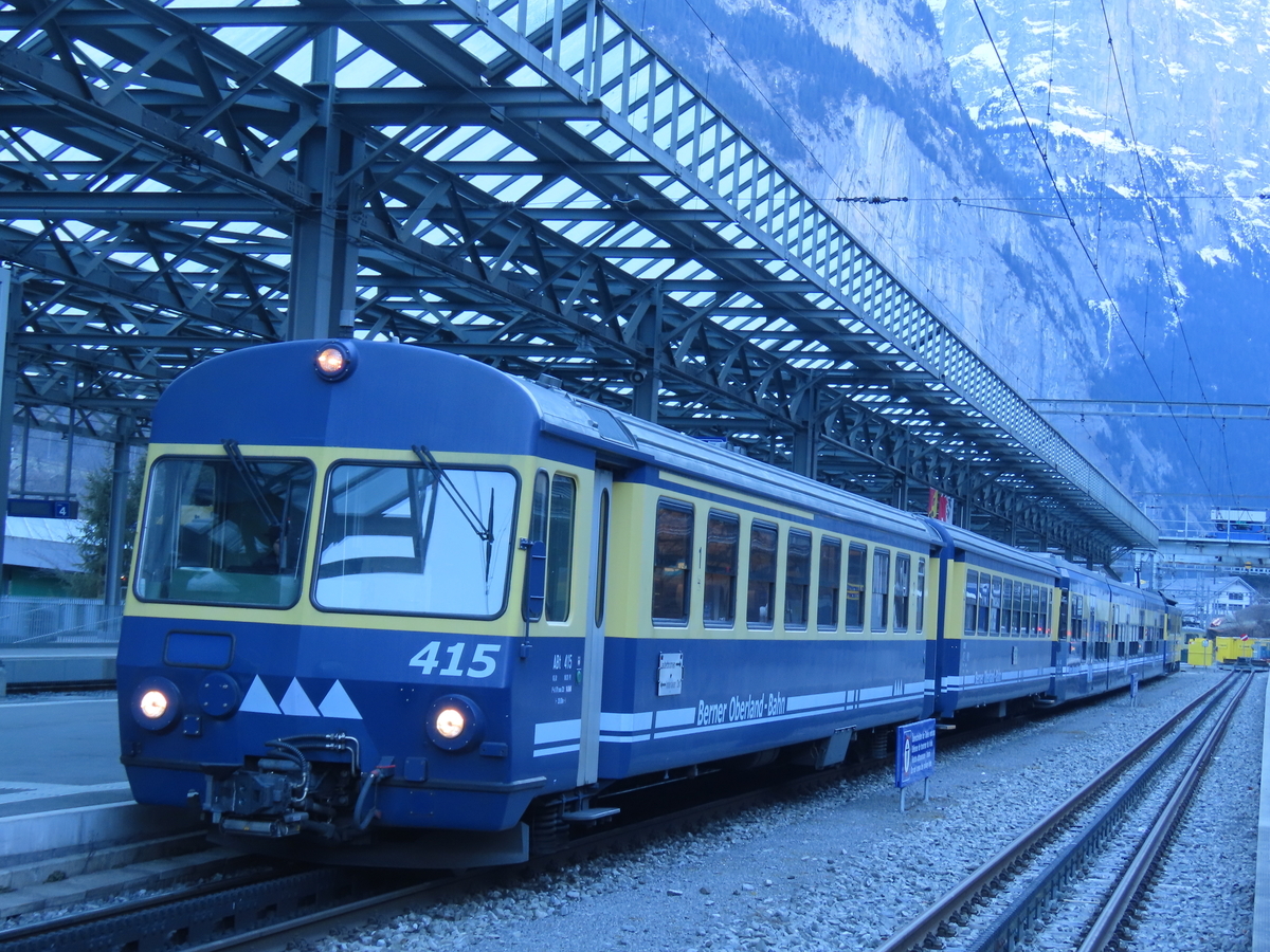 ラウターブルンネン駅