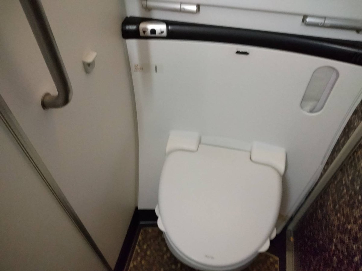 エティハド航空のトイレの様子