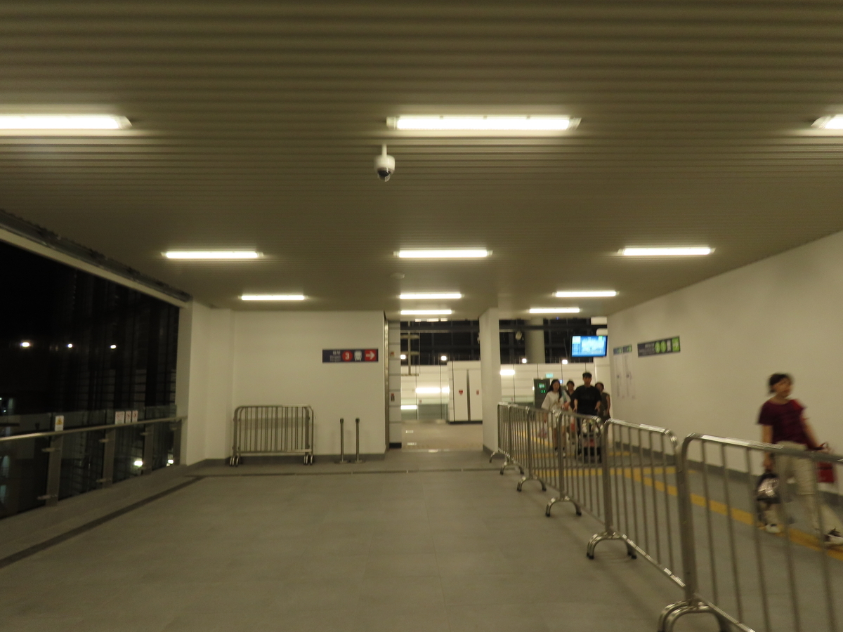マカオLRT横琴線の連絡通路