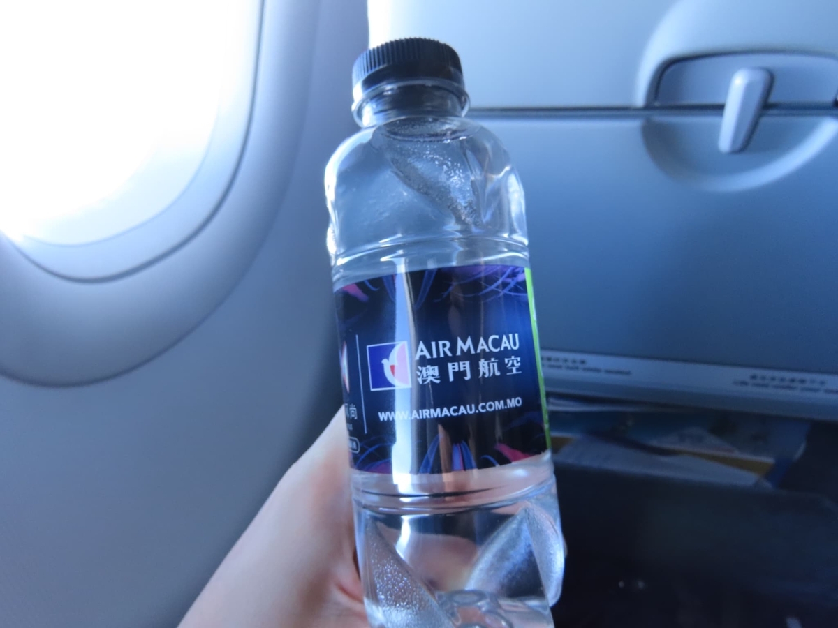 マカオ航空の水