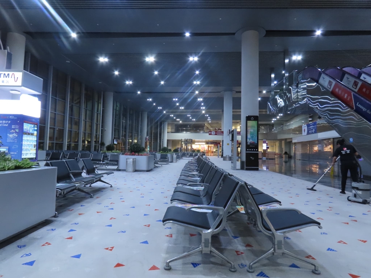 マカオ空港　ターミナルの様子