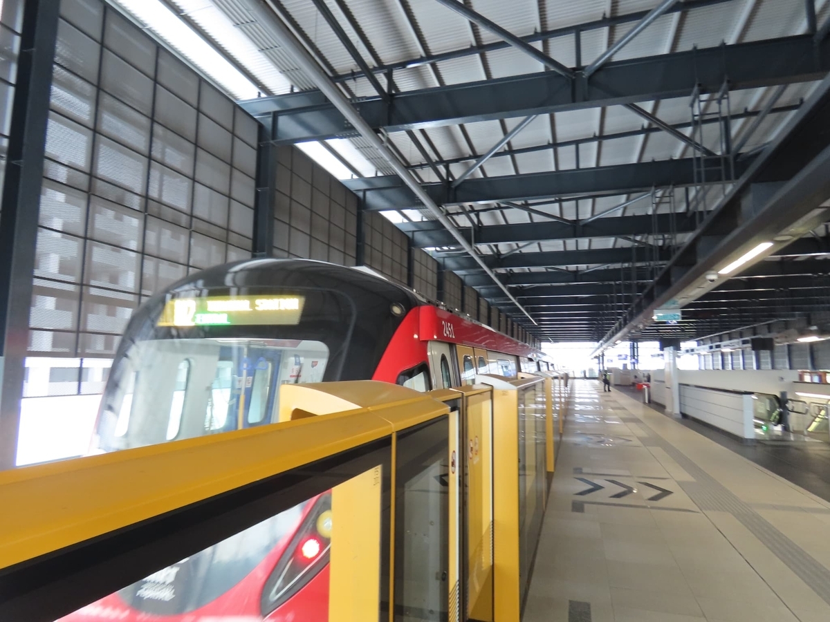 プトラジャヤ中央駅のホーム