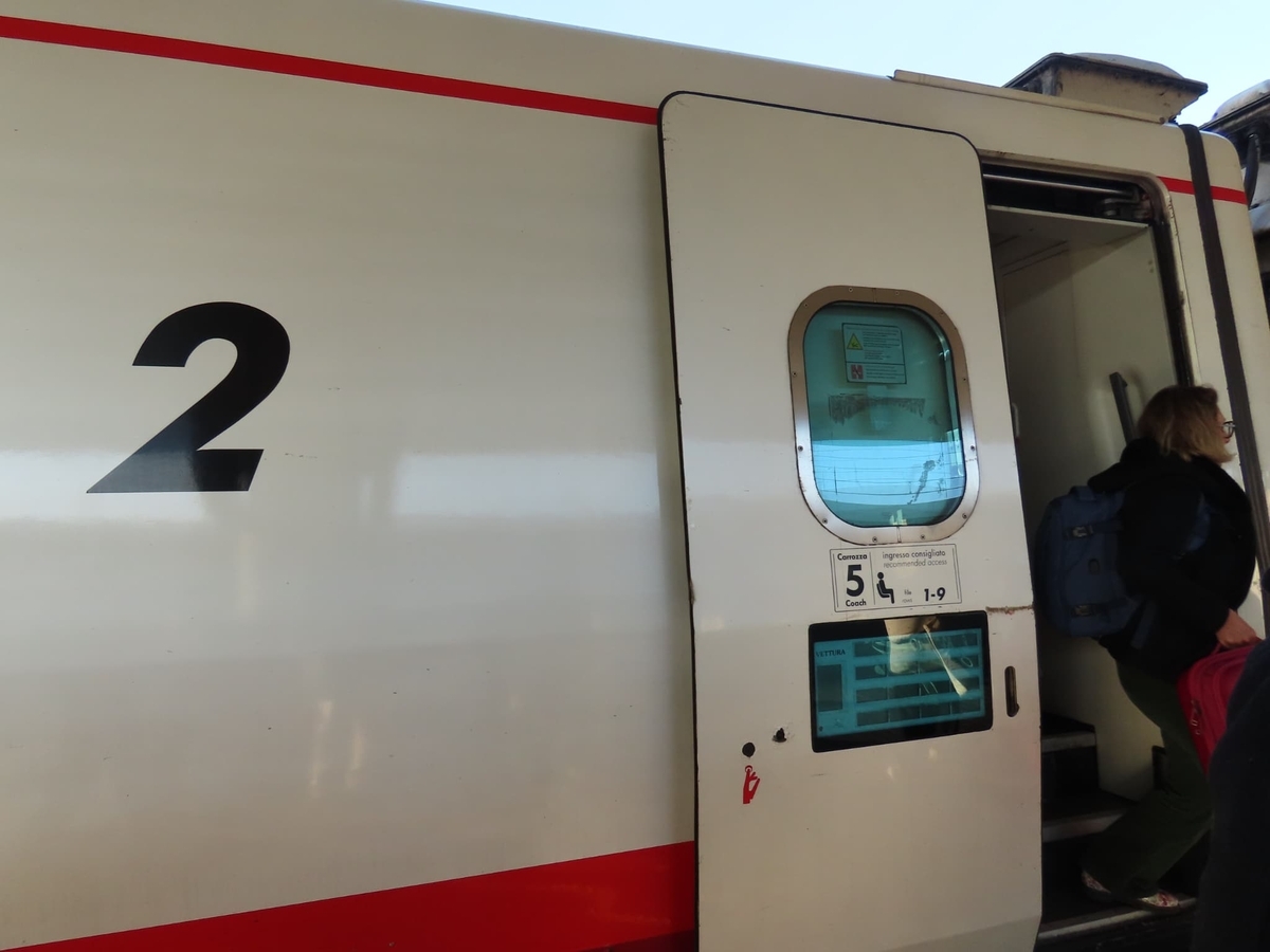 フレッチャビアンカの二等車