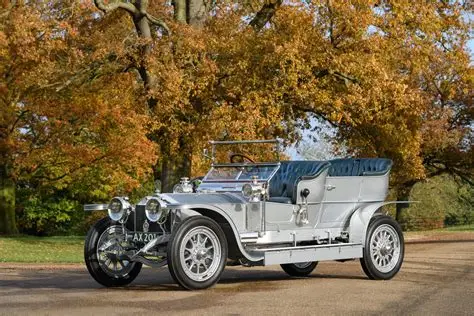 １９２５年式ロールスロイスシルバーゴースト　 オープンカー精密モデル ロールス・ロイス・シルバーゴースト：100年前に誕生した「世界最高の