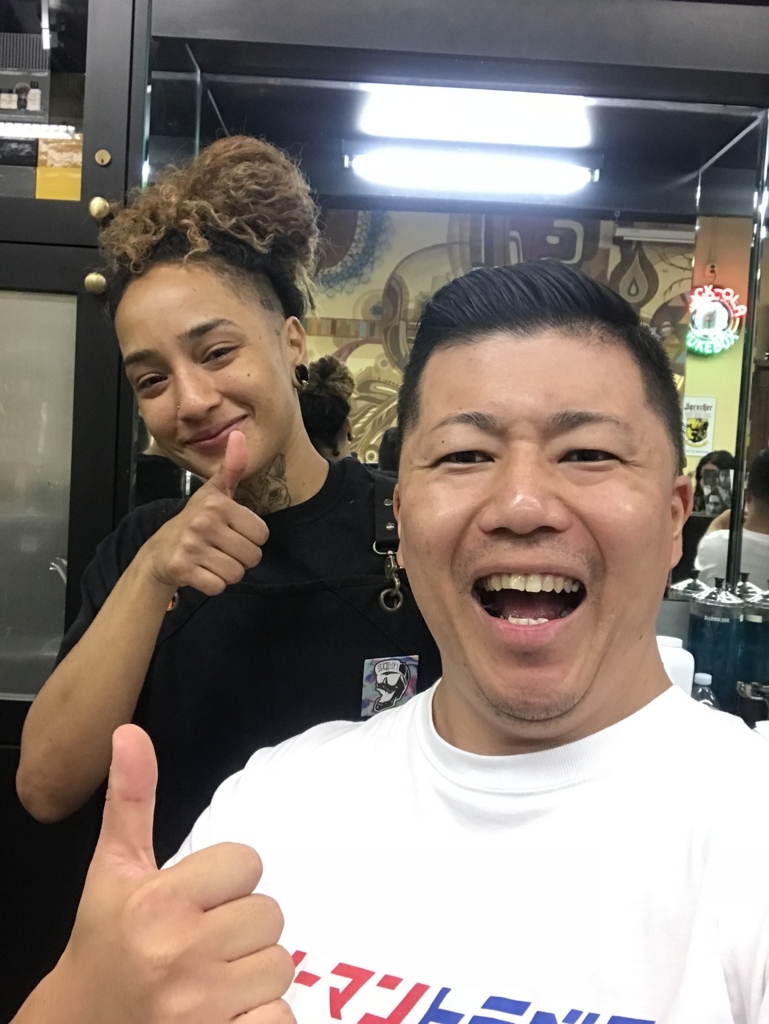 イタリア　木製　ロメール 人形　床屋さん、理髪師 61I4yVKqVBL._UF350,350_QL80_.jpg