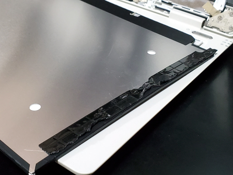 NECノートパソコン PC-NM560KAWの液晶パネルを交換 - tomoca2のブログ