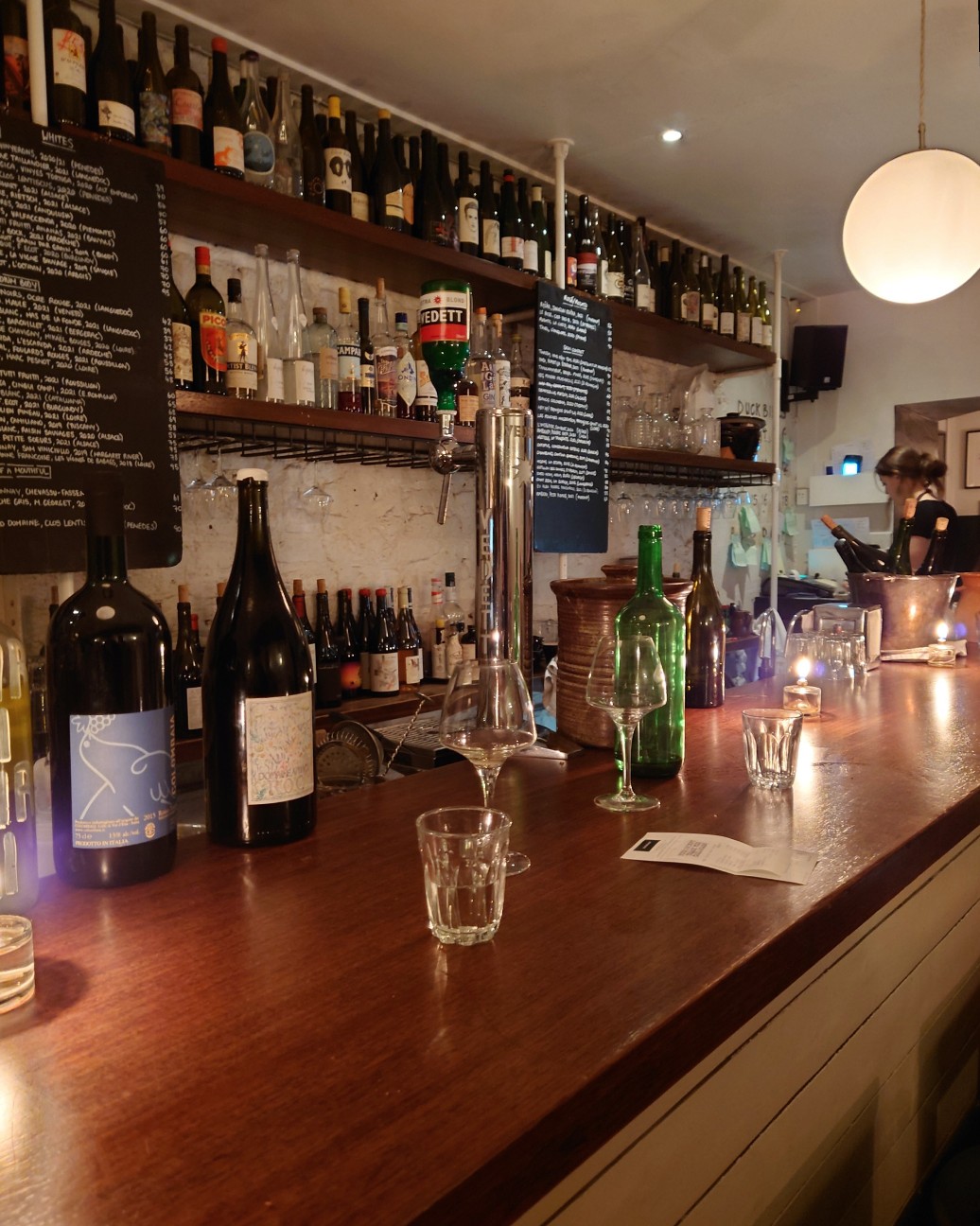 SOHOにあるワインバー/レストラン『DUCKSOUP』 ロンドンのテムズでズンドコレボリューション