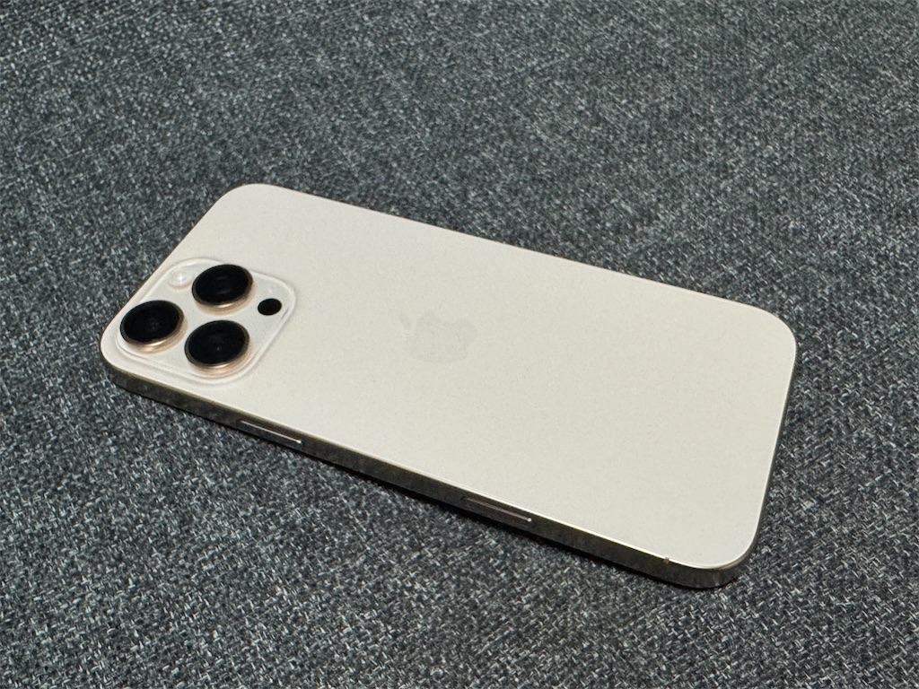 おはな358iPhone16 Pro Max256GB デザートチタニウム iPhone 16 Pro Max 256GB デザートチタニウムを購入 - Apple（日本）